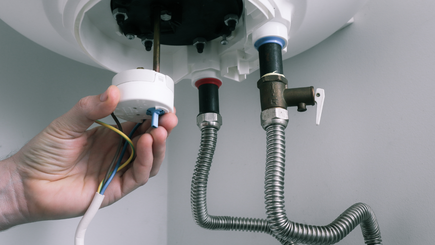 installation chauffe eau sanitaire agelec